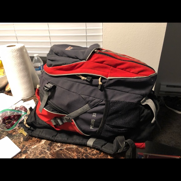 JanSport Polaris 33 Discontinued Red and Black Camping Backpack - Picture 8 of 14